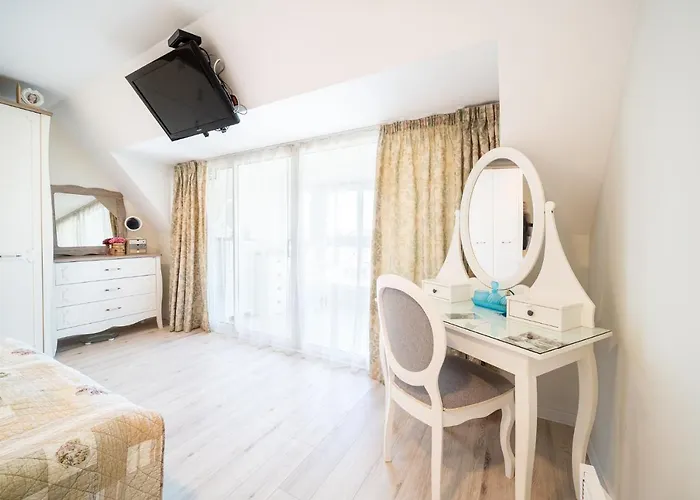 Julia Central Apartment