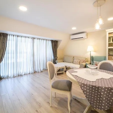 Julia Central Apartamento